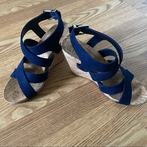 INC Landor Fabric Open Toe Wedge Sandal - Picture 4 of 10